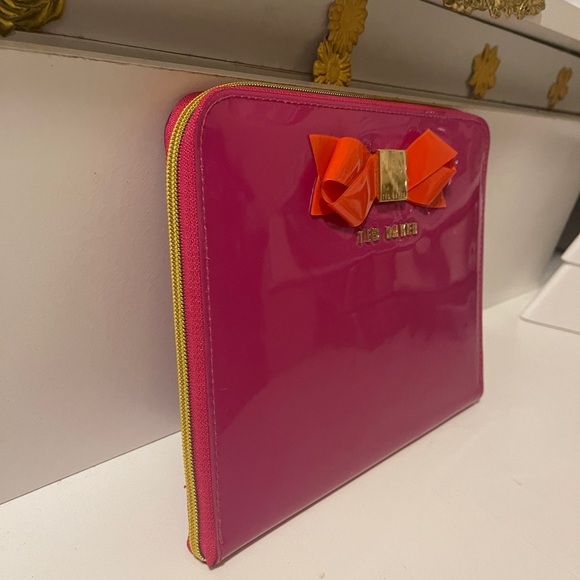 Ted Baker Desere Bow Mini Tablet Case
- Deep Pink - Picture 11 of 15